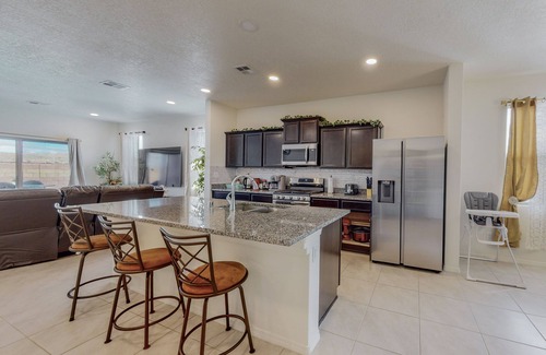 Rio Rancho House | Lovely spacious home, king size bed, fast speed Wi-Fi, large TVs in all rooms
