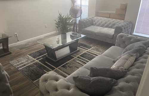 Woodforest House | Lovely Spacious Vacation