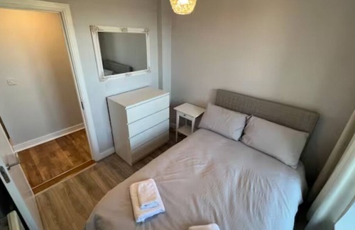 Sallins Apartment | Lovely Specious 2 Bedroom Apartment, Free Parking