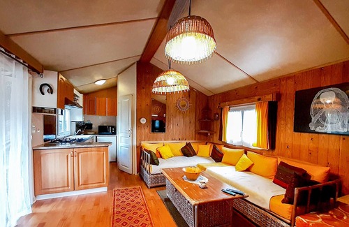 Livry-sur-Seine House | Lovely (sta)caravan in Livry-sur-Seine