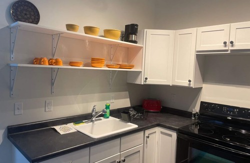 Brunswick Apartment | Lovely Studio Apartment (1 Mile From Bowdoin College)