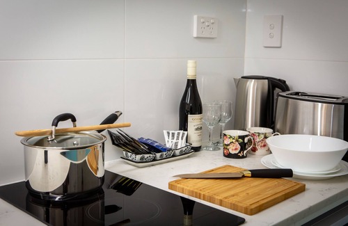 Albany Apartment | Lovely Studio Apartment in Downtown Albany