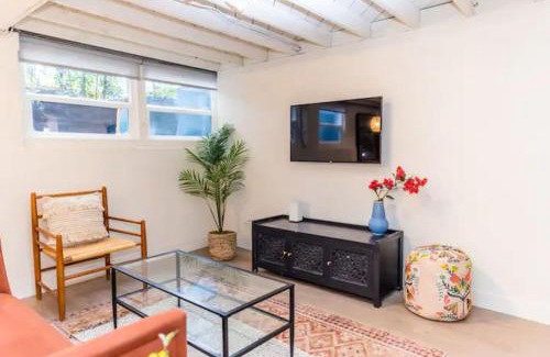 Little Italy House | Lovely Studio in the Heart of Little Italy