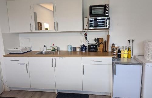 Asten Apartment | Lovely studio with free parking on premisis