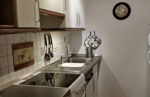 Feldafing Apartment | Lovely, sunny, peaceful apartment close to Munich and next to Lake Starnberg