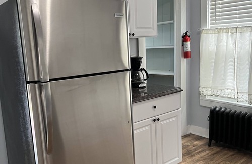 Schenectady House | Lovely Three bedroom home and backyard