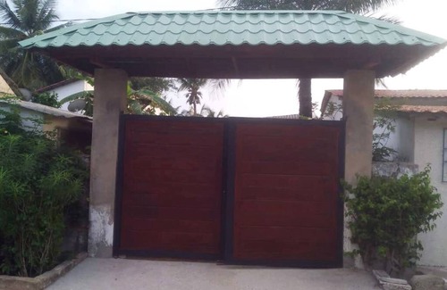 Cap Skirring Villa | Lovely through-home, direct access to beach and ocean 🌊, Ideal family home