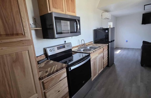 Carlsbad House | Lovely tiny home with AC in charming Carlsbad