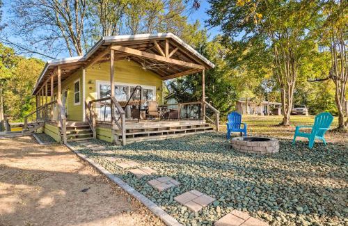 Turtle Beach Apartment | Lovely Toledo Bend Studio with Scenic Views!
