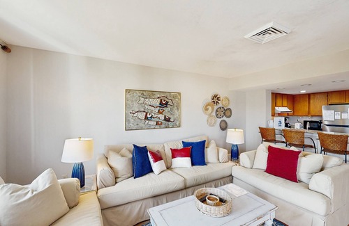 Isle of Palms Villa | Lovely top floor villa in Wild Dunes with partial ocean views, pool, & W/D