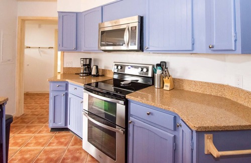 Saint Helena Island House | Lovely Townhome w/ Outdoor Decks, Golf Course & Ocean Views and More!