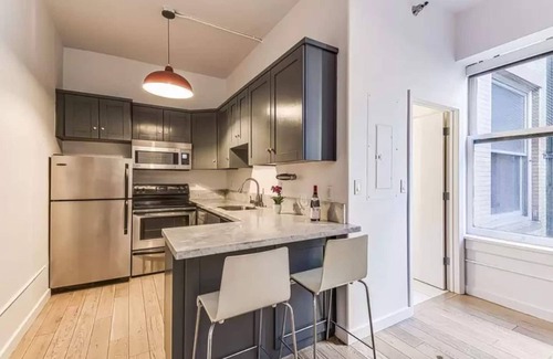 Historic Core Apartment | Lovely Trendy Loft in the Best Part of DTLA