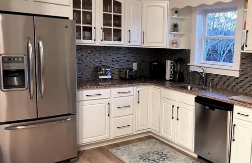 Lagoon Heights Apartment | Lovely two bedroom apartment with indoor fireplace