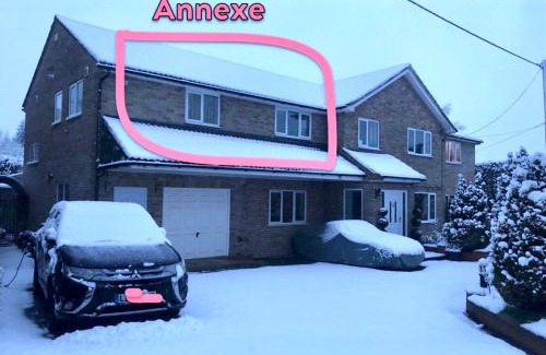 Ashmore Green Apartment | Lovely two bedroom Annexe close to Newbury