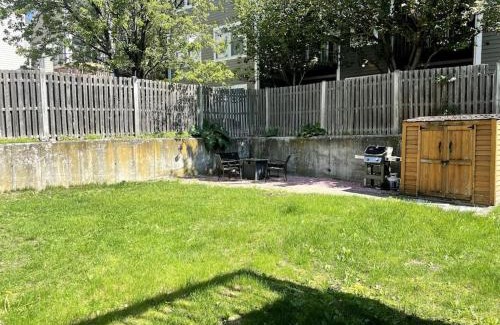 South Boston Apartment | Lovely Two Bedroom Condo in South Boston