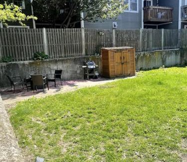 South Boston Apartment | Lovely Two Bedroom Condo in South Boston