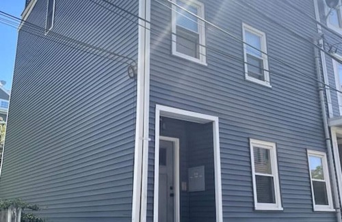 South Boston Condo | Lovely Two Bedroom Condo in South Boston