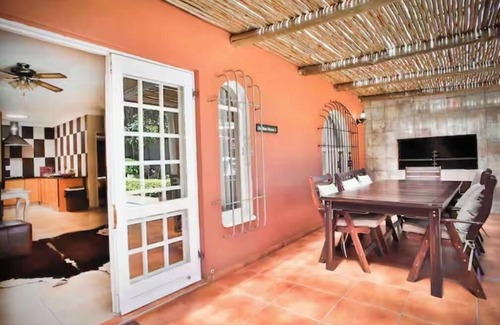 Centurion Cottage | Lovely Two Bedroom Cottage No Loadshedding