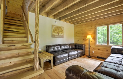 Ulster Cabin | Lovely Ulster Cabin w/ Hot Tub, Fire Pit & 3 Ponds