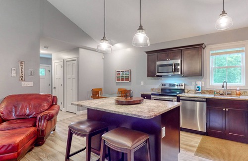 Bridgton House | Lovely, updated home on 70 acres with high-end appliances