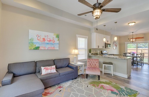 Ocean Isle Beach House | Lovely Vacation Home ~ 1 Mi to Ocean Isle Beach!