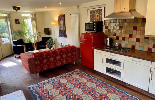 Bergen House | Lovely vacation home in Bergen with a beautiful garden in a quiet location. Welcome!