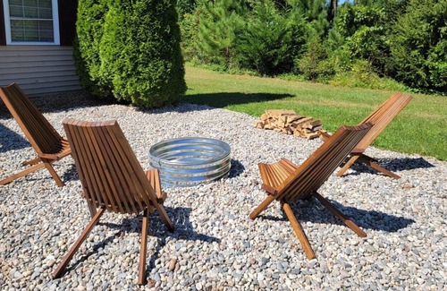 Paw Paw Lake House | Lovely Vacation Home | Paw Paw Lake