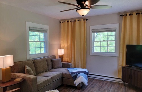 Paw Paw Lake House | Lovely Vacation Home | Paw Paw Lake