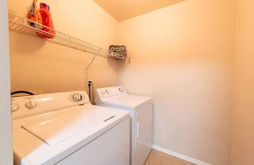 Marina del Rey Apartment | Lovely Venice Two Br Apartment w/Washer Dryer