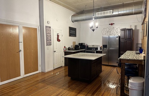 Finesville House | Lovely Very spacious loft Event spaces minutes from downtown easton.