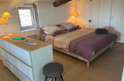 Joucas Apartment | Lovely views in secret Provence