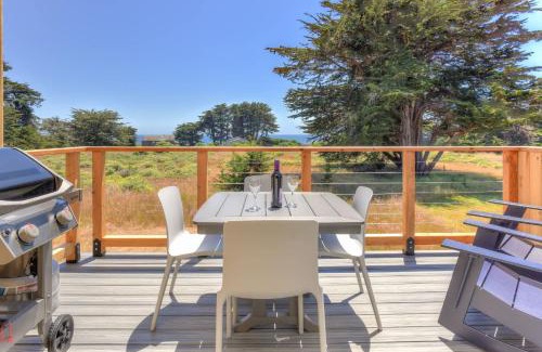 Sea Ranch House | Lovely Views - Walk To Shell Beach