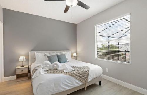Sunset Ridge Villa | Lovely villa with Beautiful Pool Close to Disney