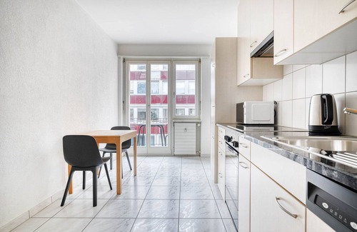 Vorstadte Apartment | Lovely Vorstädte 2.5 Room w/Storage & W/D, by Blueground