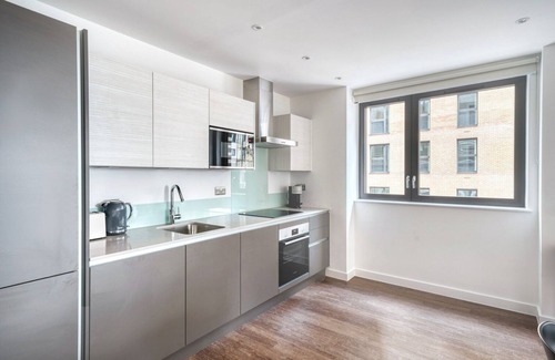 William Morris Apartment | Lovely Walthamstow 2BR w/Gym, Lounge & Concierge nr Tube, by Blueground