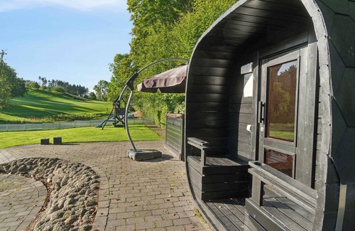 Juelsminde House | Lovely well-appointed summer house with hot tub