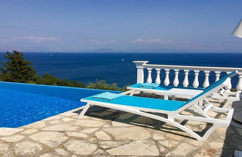 Perama Villa | Lovely Well Located Villa, Private Infinity Pool, Spectacular Sea Views close to Benitses Resort!