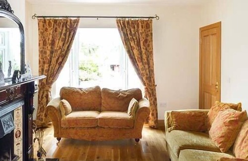 Kilkenny Cottage | LOVERS' LODGE, pet friendly in Kilkenny, County Kilkenny