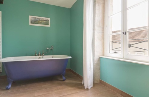 Ivry-en-Montagne Other | LOVERS OF "THE CHIC COUNTRYSIDE"- AN 18TH CENT INN IN BURGUNDY