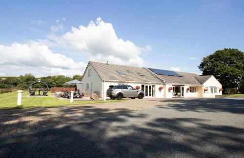 Cosheston Bed & Breakfast | Lovesgrove Country Guest House
