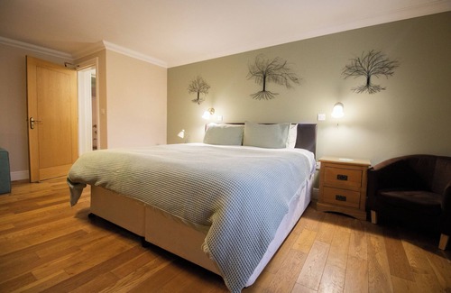 Cosheston House | Lovesgrove Country Guest House