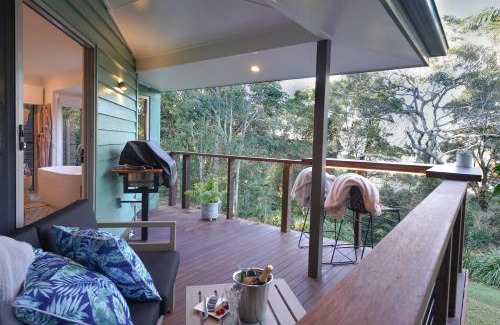 Montville Cabin | Lovestone Cottages Montville