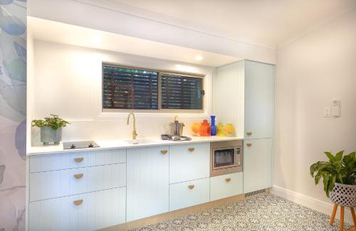 Montville Cabin | Lovestone Cottages Montville