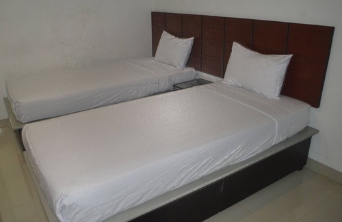 Padang Hotel | Lovetel
