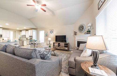 Rosenberg House | Loving Stella on Sterling Shores