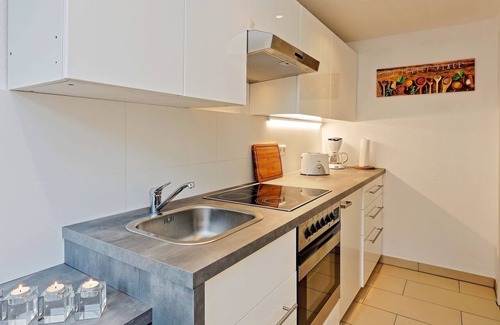 Krefeld Apartment | Lovingly designed 2 room apartment with south-facing balcony in Krefeld