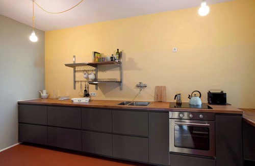 Eigenheimsiedlung House | Lovingly renovated 60s bungalow in the Vienna Woods near Vienna