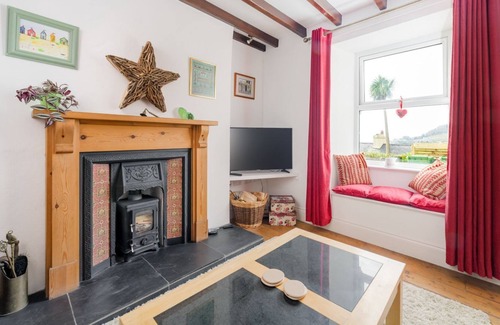 Laxey Cottage | Lovingly renovated to a high standard, Sunnyside provides modern facilities whilst maintaining a tra