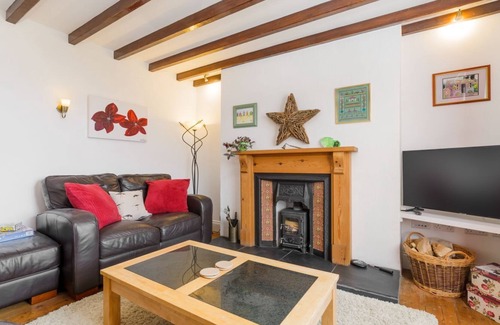 Laxey Cottage | Lovingly renovated to a high standard, Sunnyside provides modern facilities whilst maintaining a tra