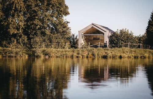Krummennaab House | Lovt am See, Ökologisch Gebautes und Eingerichtetes Tiny House Direkt am Wasser